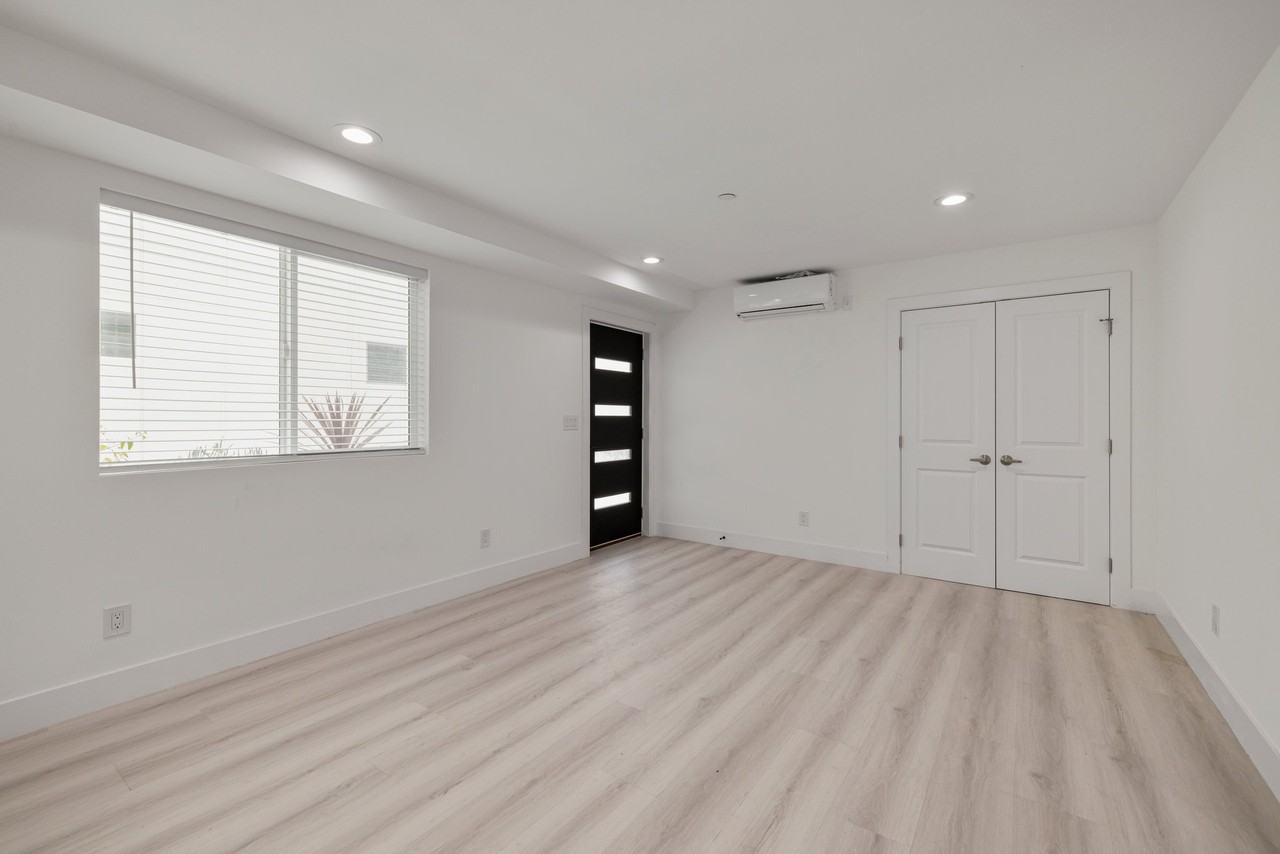 North Kingsley Drive - Photo 2 of 27