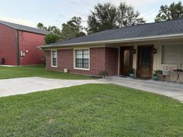 featured image of 465 Shady Dr