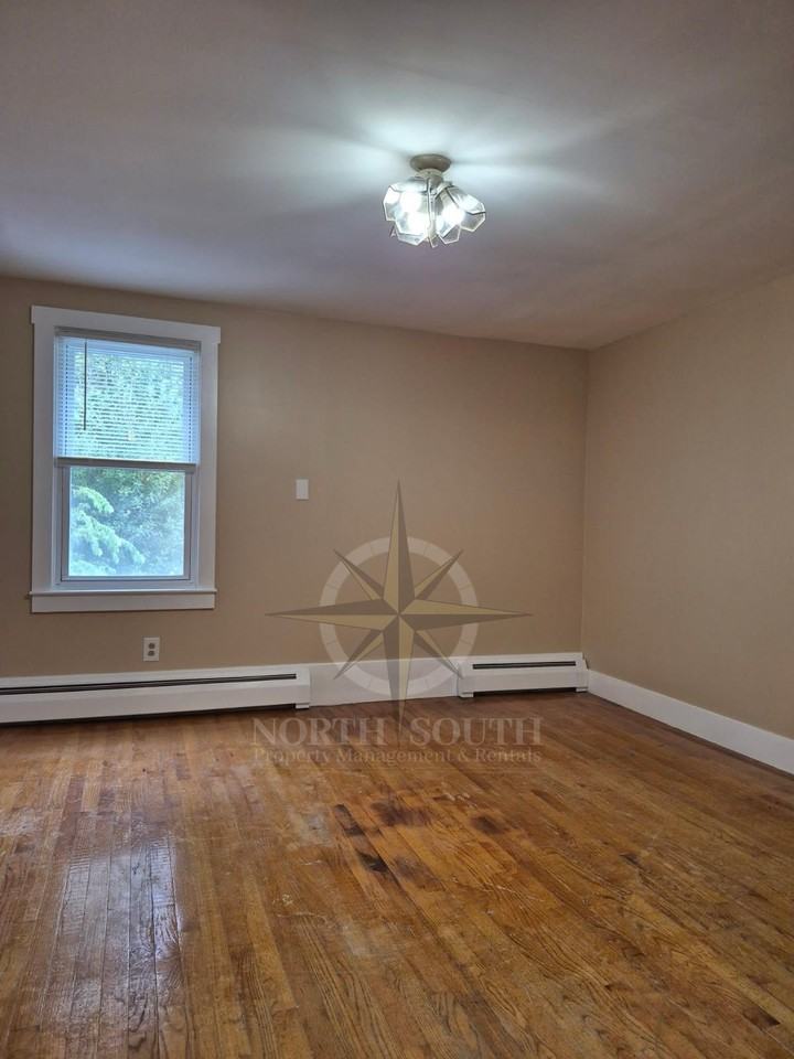 2931 North Main Street Fall River - Photo 4 of 8