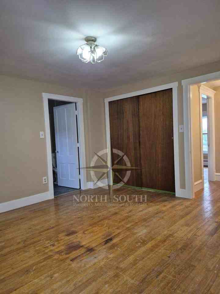 2931 North Main Street Fall River - Photo 5 of 8