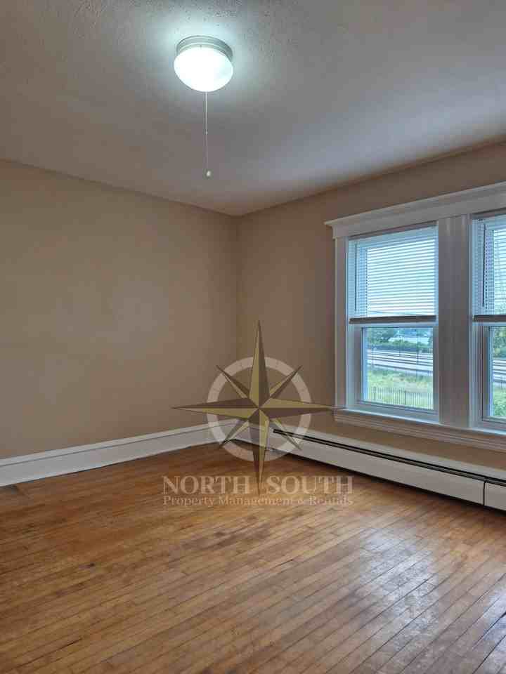 2931 North Main Street Fall River - Photo 6 of 8