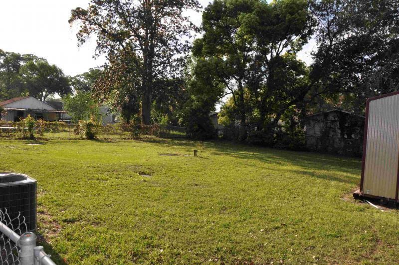 4720 Manchester Rd - Photo 3 of 15