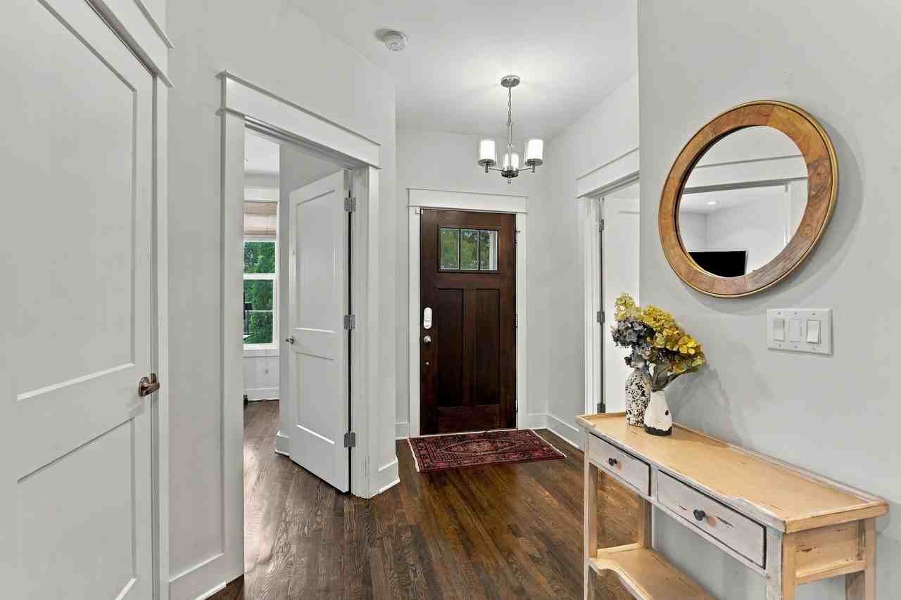 653 James Ave #1 - Photo 5 of 43