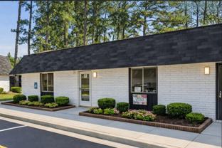 Richmond Hills Apartments - Photo 1 of 1