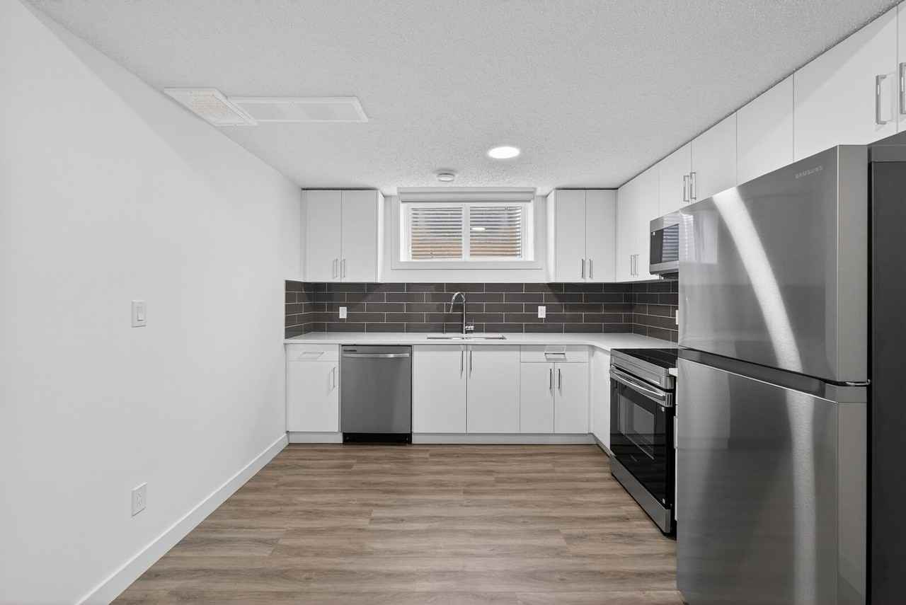 3727 40 Ave - Photo 6 of 18