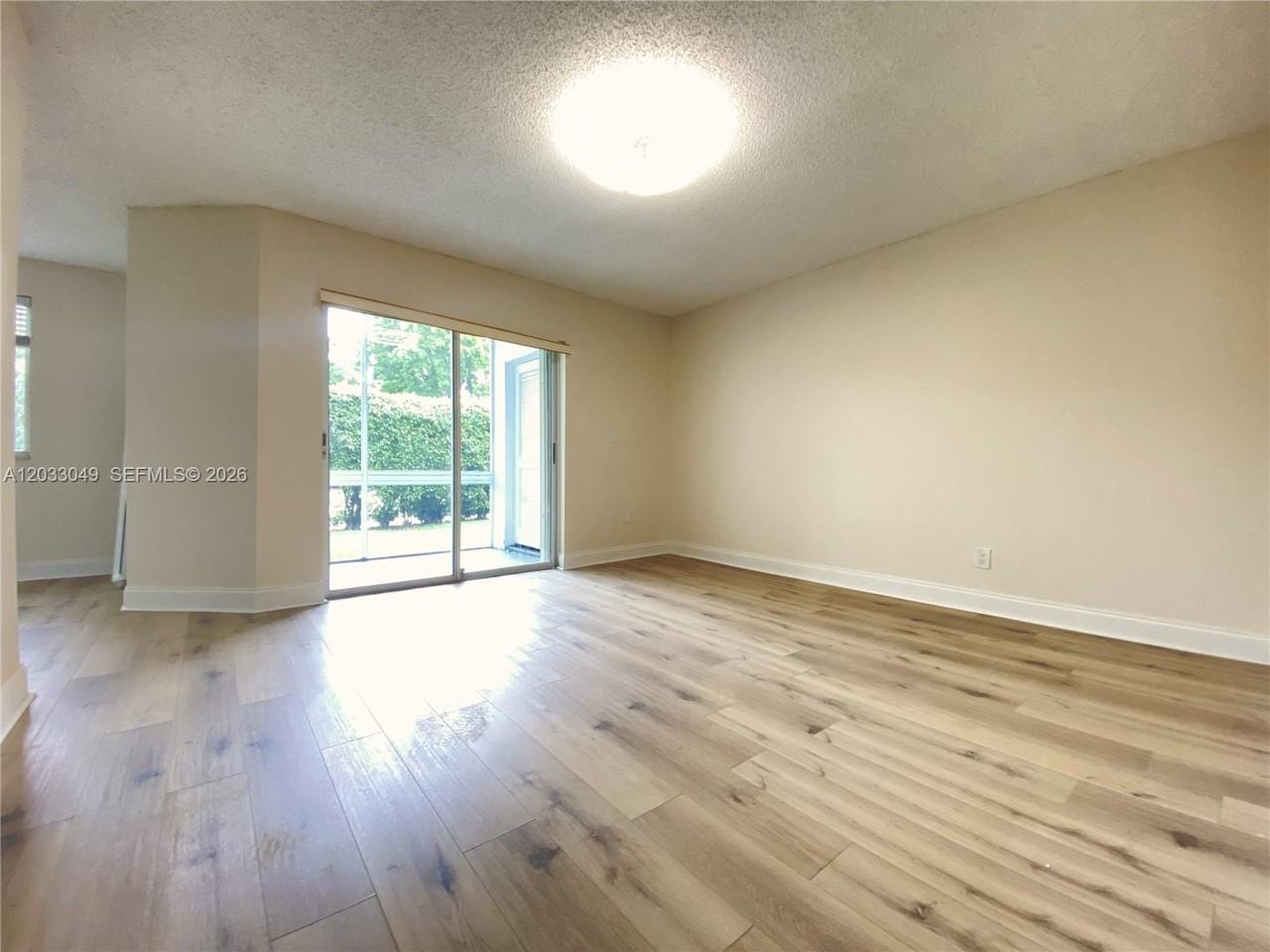 522 Trace Cir - Photo 2 of 4