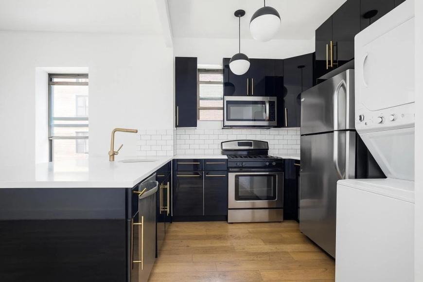 39 Macdonough St - Photo 2 of 4