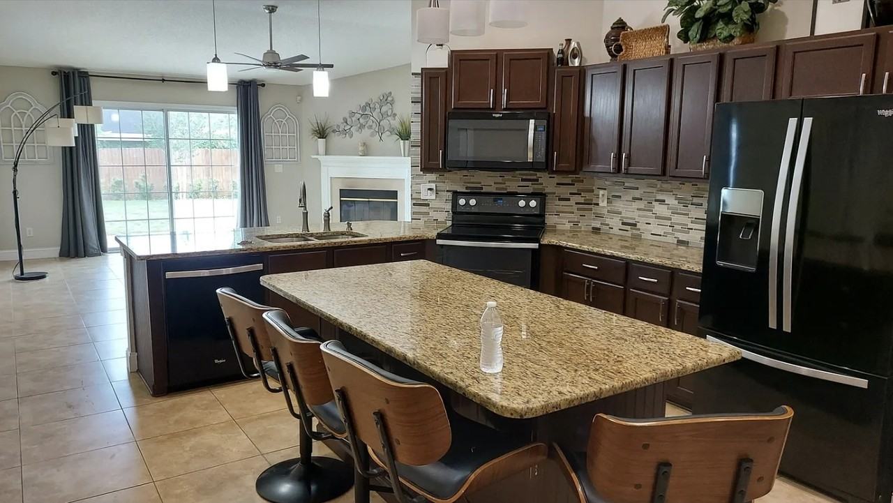 3785 Blackthorn Ct #NA - Photo 6 of 18