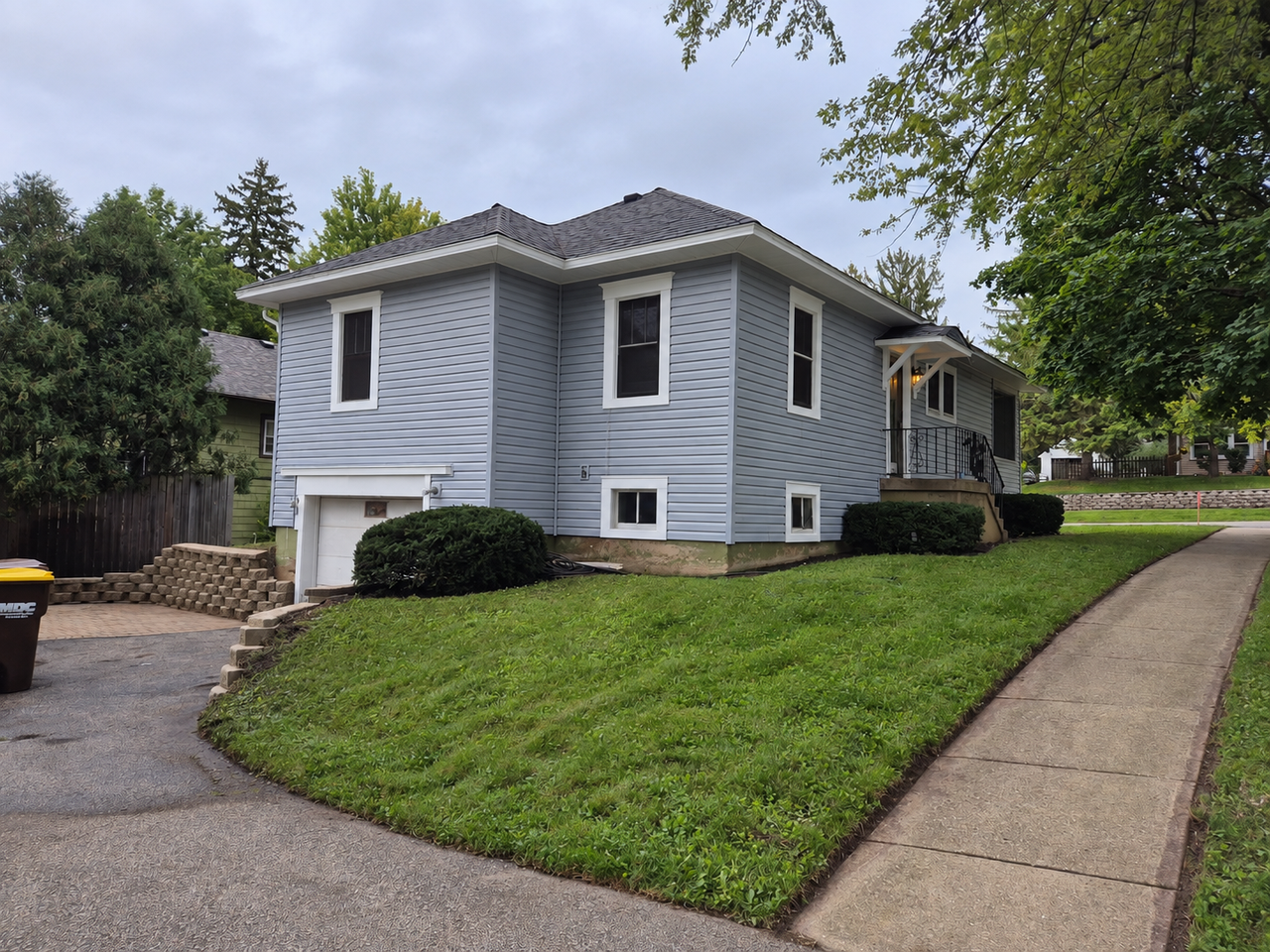 610 Lawndale Ave #NA - Photo 2 of 16