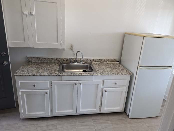 1298 Queen Anne Pl #4 - Photo 3 of 18