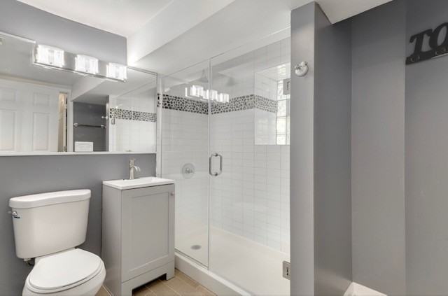 6549 S Saint Lawrence Ave #1 - Photo 4 of 9