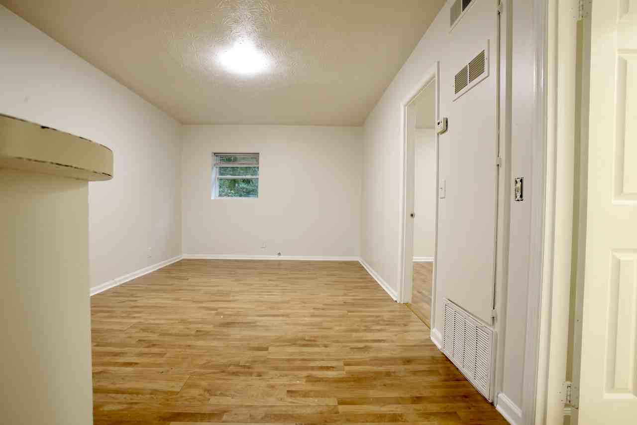 650 Allen St #3 - Photo 3 of 15