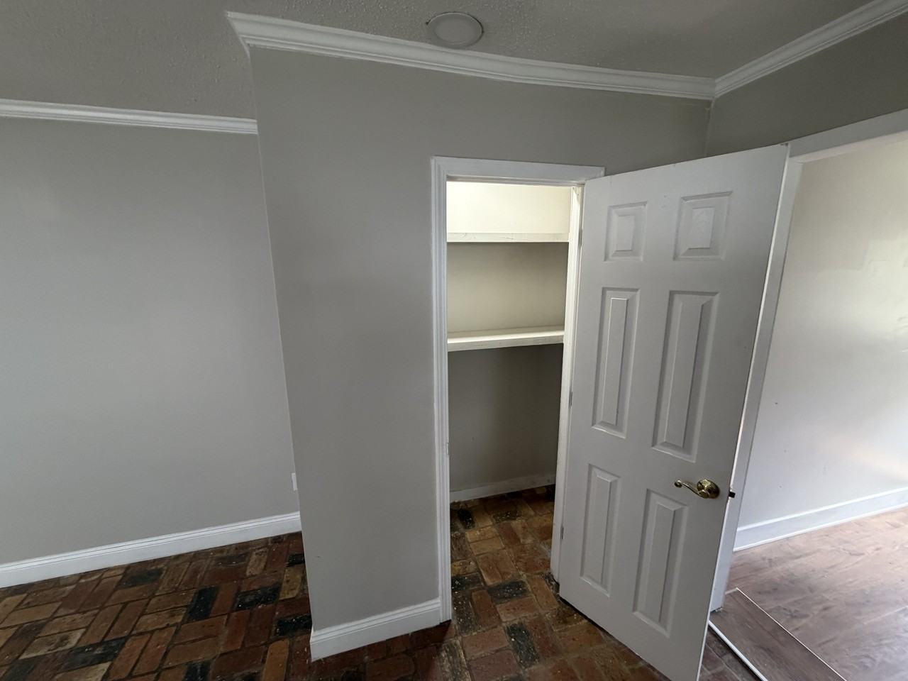 1403 Commanche St #NA - Photo 6 of 20