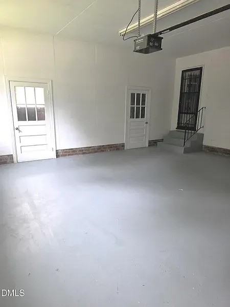 800 Stone Dr - Photo 3 of 20
