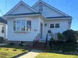 featured image of 117 E Holly Ave #NA