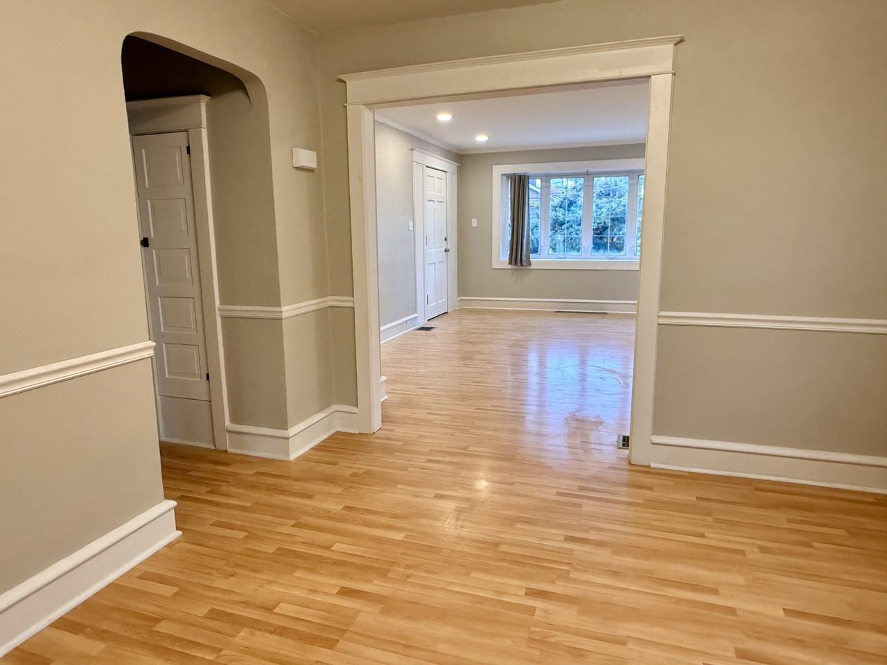 117 E Holly Ave #NA - Photo 2 of 25