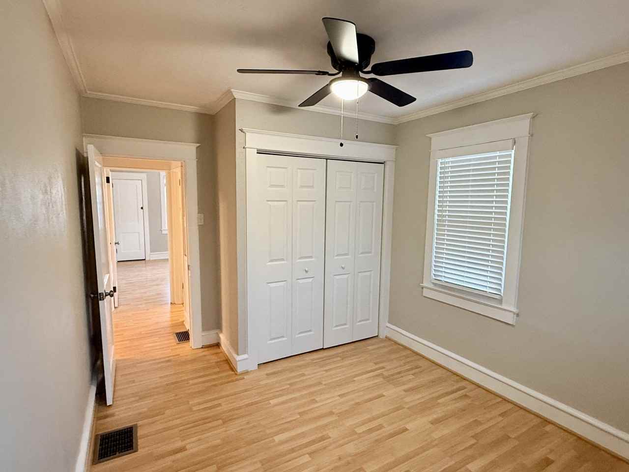 117 E Holly Ave #NA - Photo 7 of 25