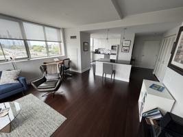 featured image of 1515 S Prairie Ave #814