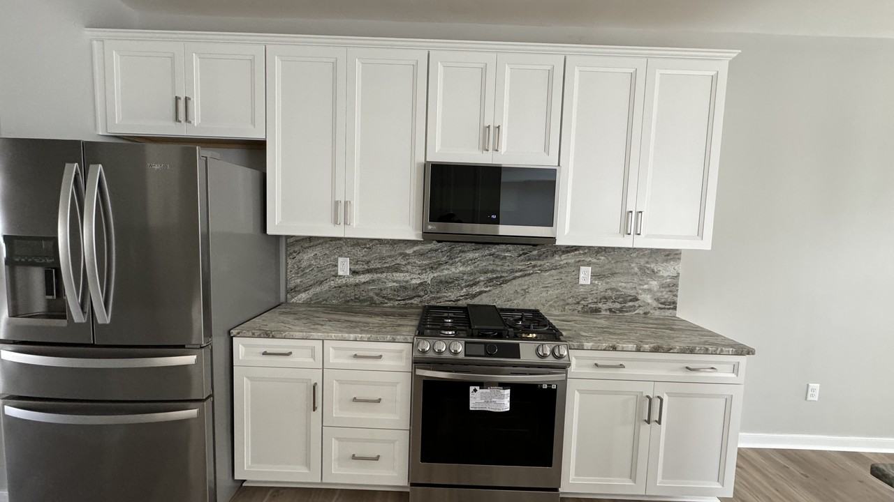 813 Parkland Pl - Photo 4 of 33