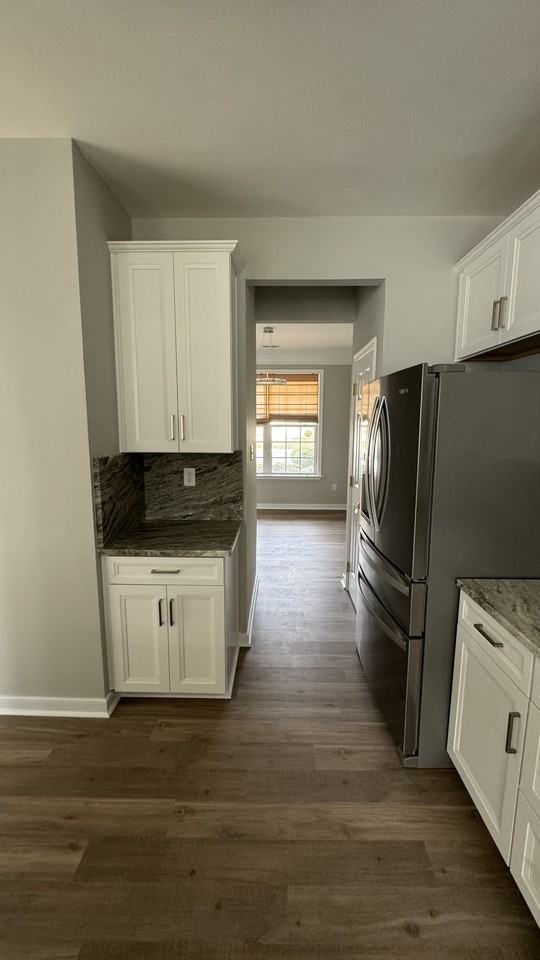 813 Parkland Pl - Photo 6 of 33