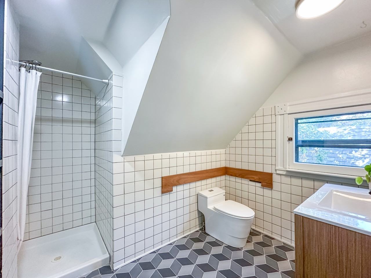 623 E Willamette Ave #1 - Photo 7 of 32