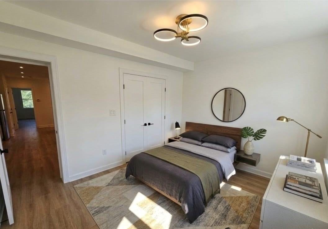717 Irving St Ne #1 - Photo 4 of 23