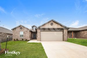 featured image of 425 Labelle Ln