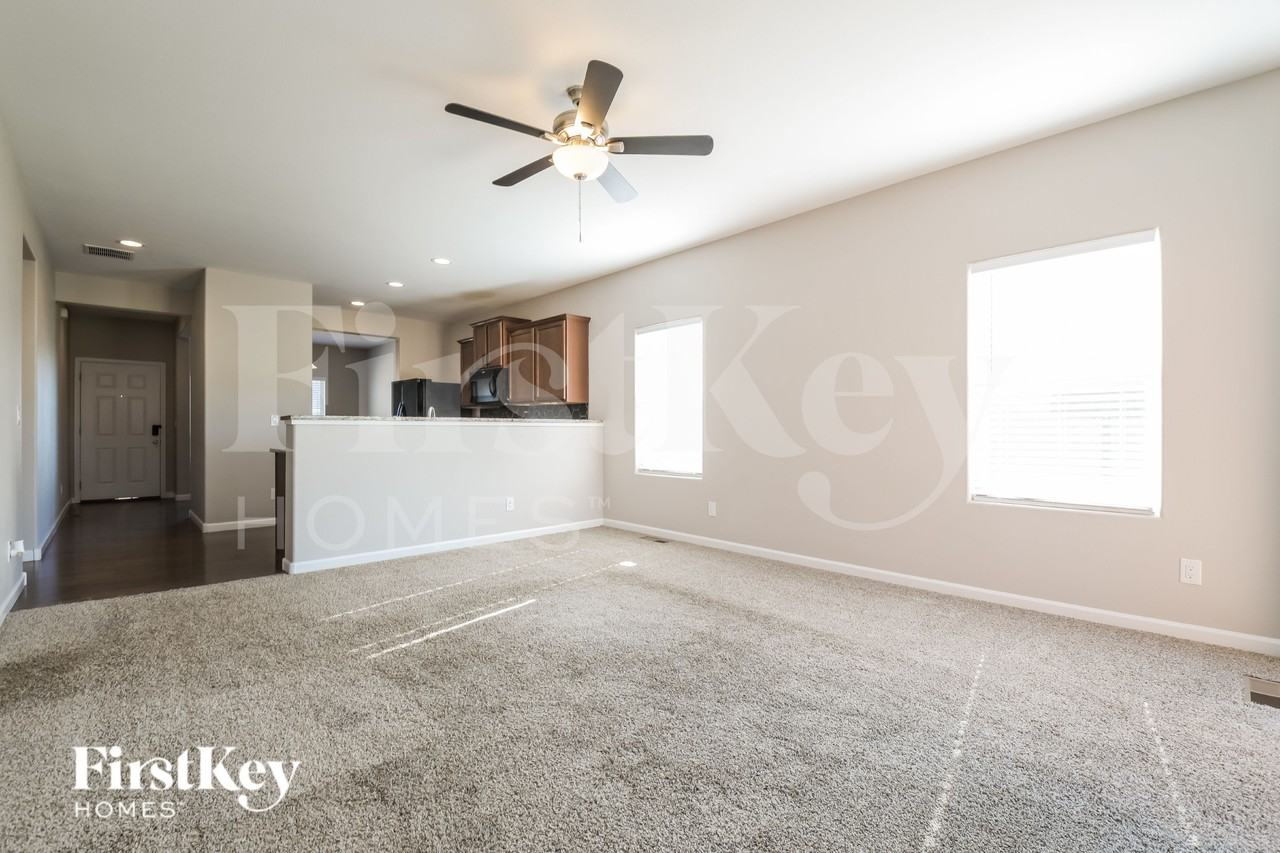 4142 E 95th Cir - Photo 3 of 16