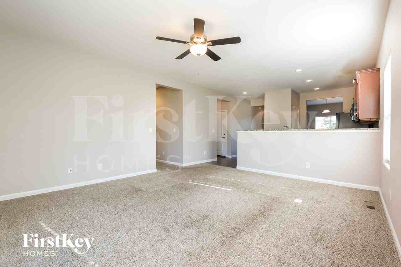 4142 E 95th Cir - Photo 4 of 16