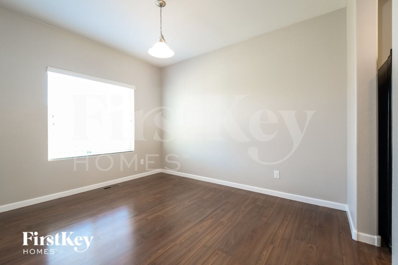 4142 E 95th Cir - Photo 5 of 16