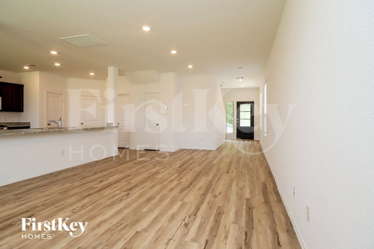 18924 Caney Forest Dr - Photo 3 of 16