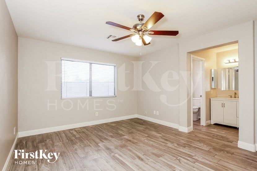 9331 W Irma Ln - Photo 7 of 15