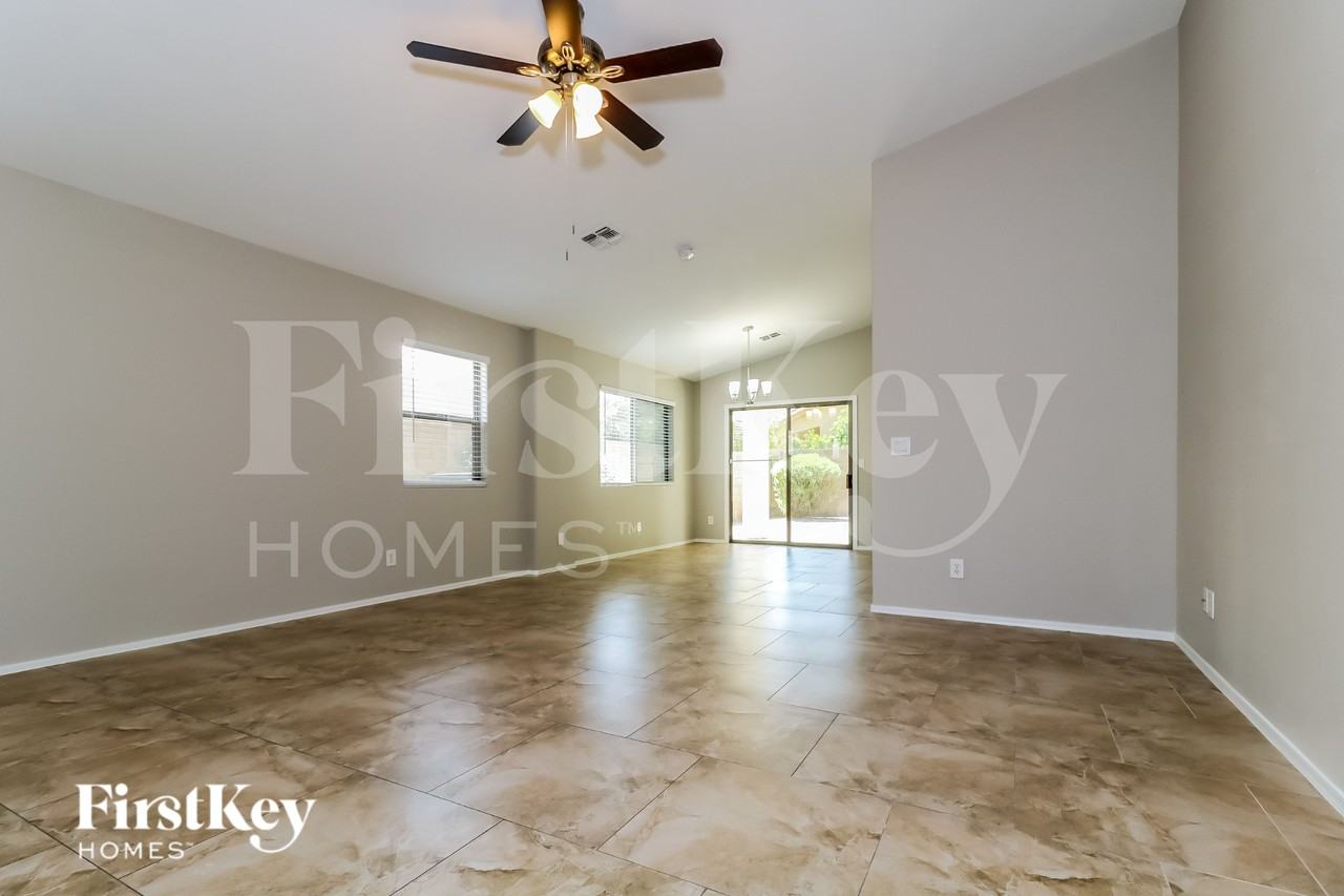 5859 W Cochise Dr - Photo 6 of 16