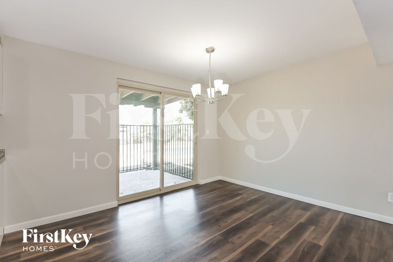 7511 E Toronto St - Photo 4 of 15