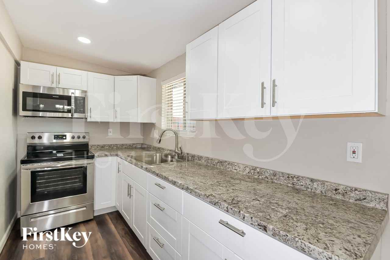 7511 E Toronto St - Photo 6 of 15