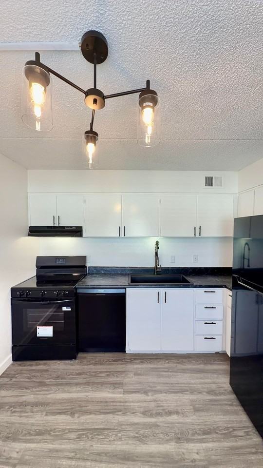 Park West Apartments - Photo 5 of 50