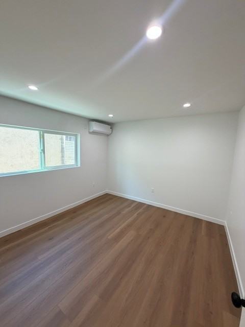 432 W 50th St #430 - Photo 4 of 5
