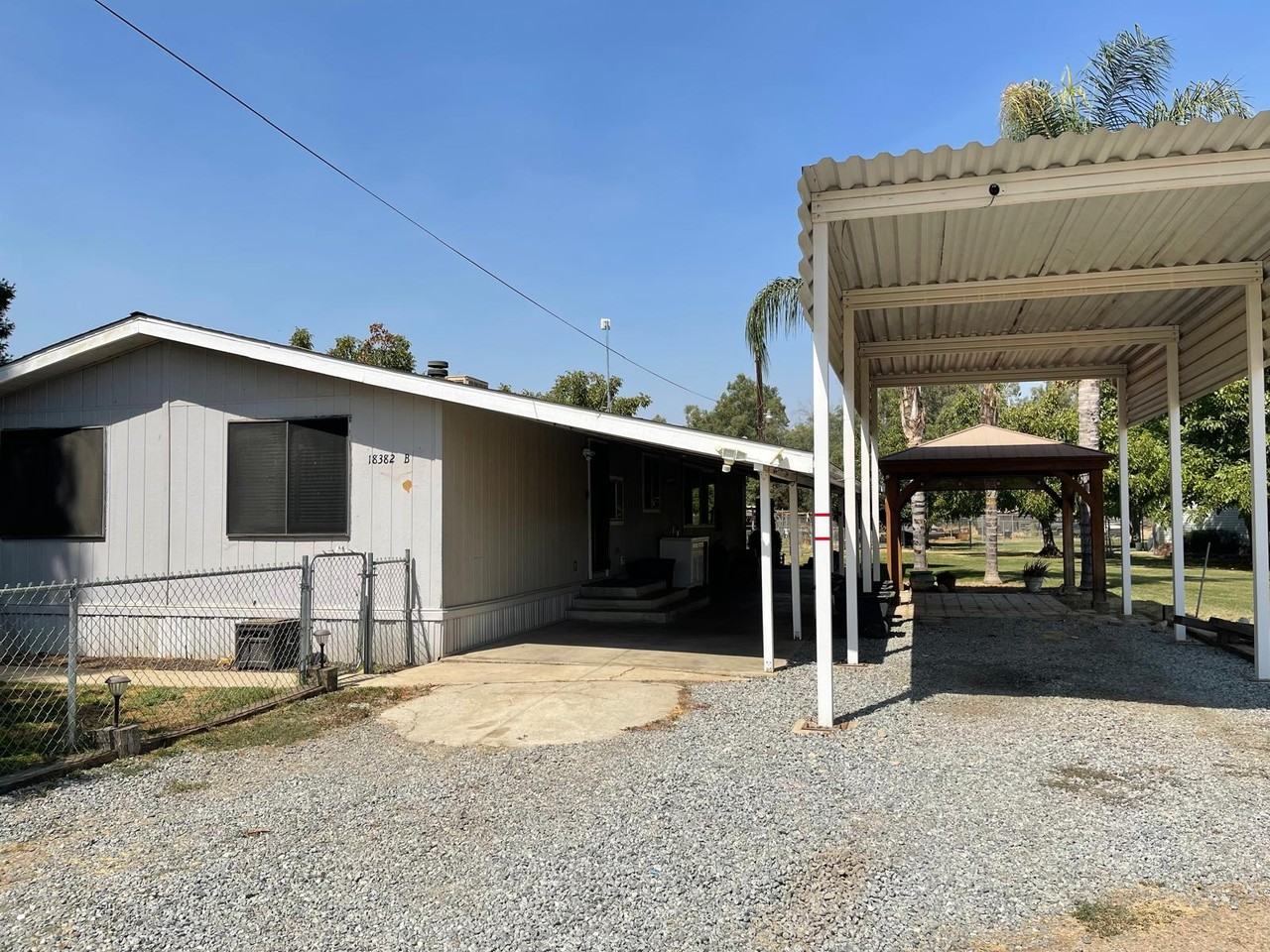 18382 Avenue 296Unit B #B - Photo 2 of 3