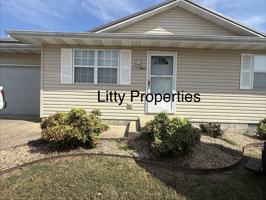featured image of 1507 Arena Dr #1