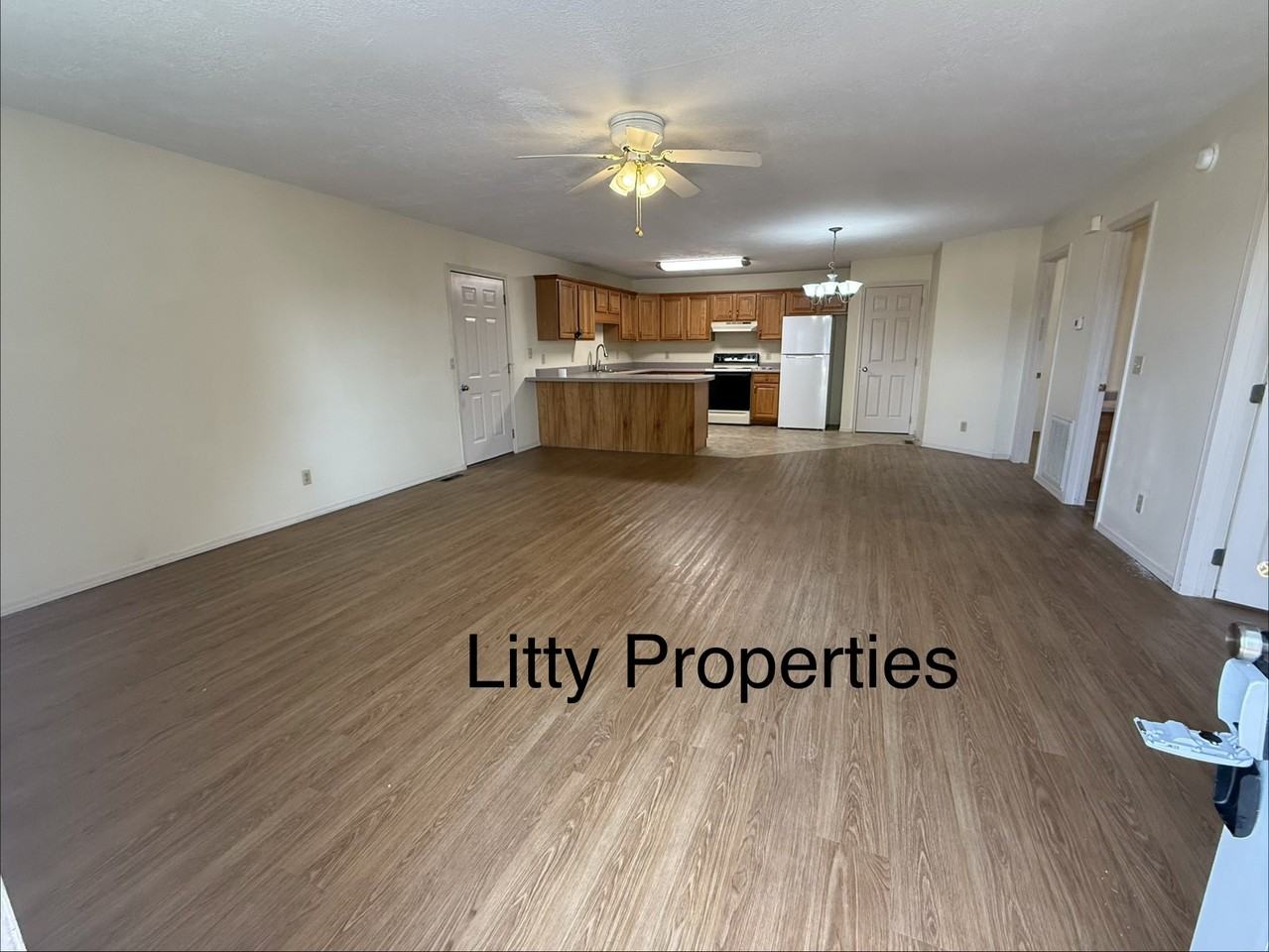 1507 Arena Dr #1 - Photo 2 of 10