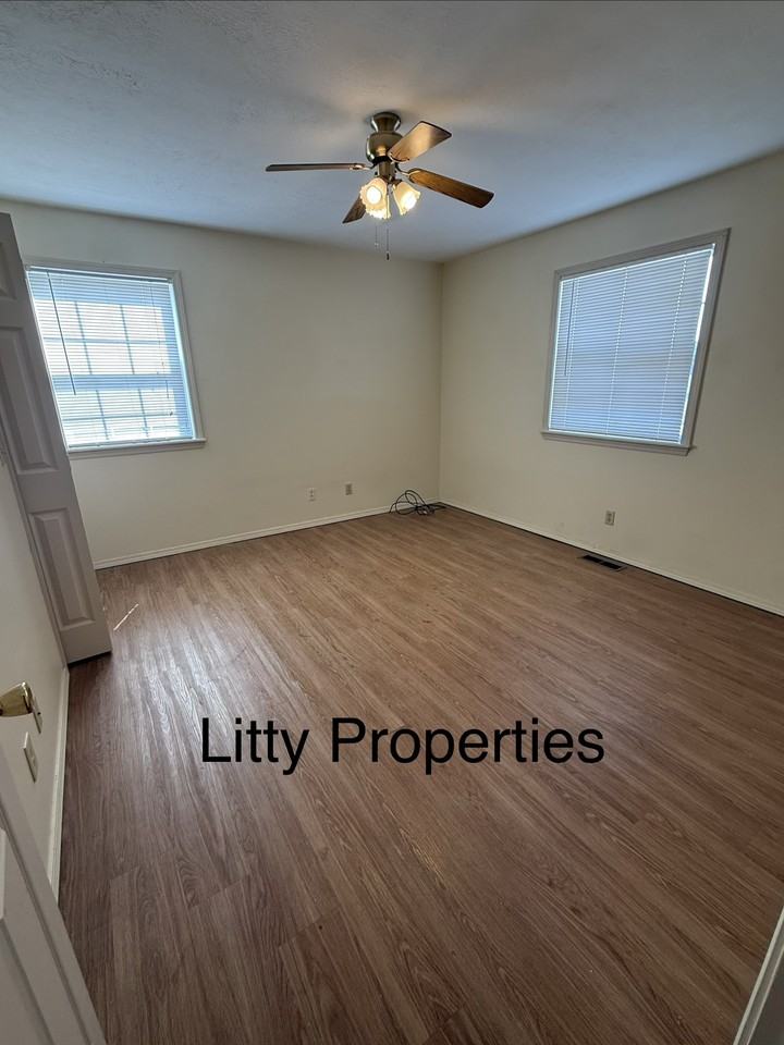 1507 Arena Dr #1 - Photo 7 of 10