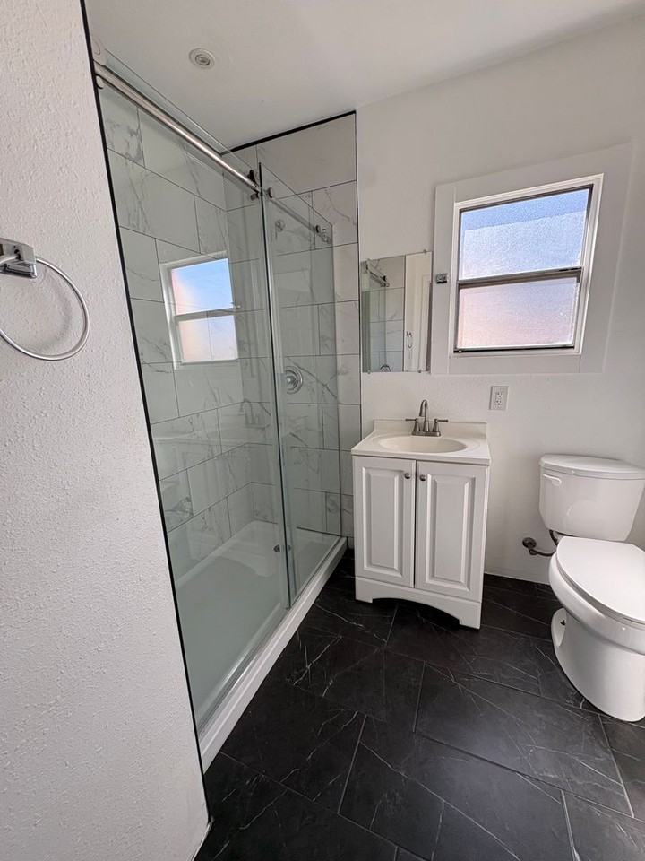 677-707 N Park, Pomona - Photo 5 of 10