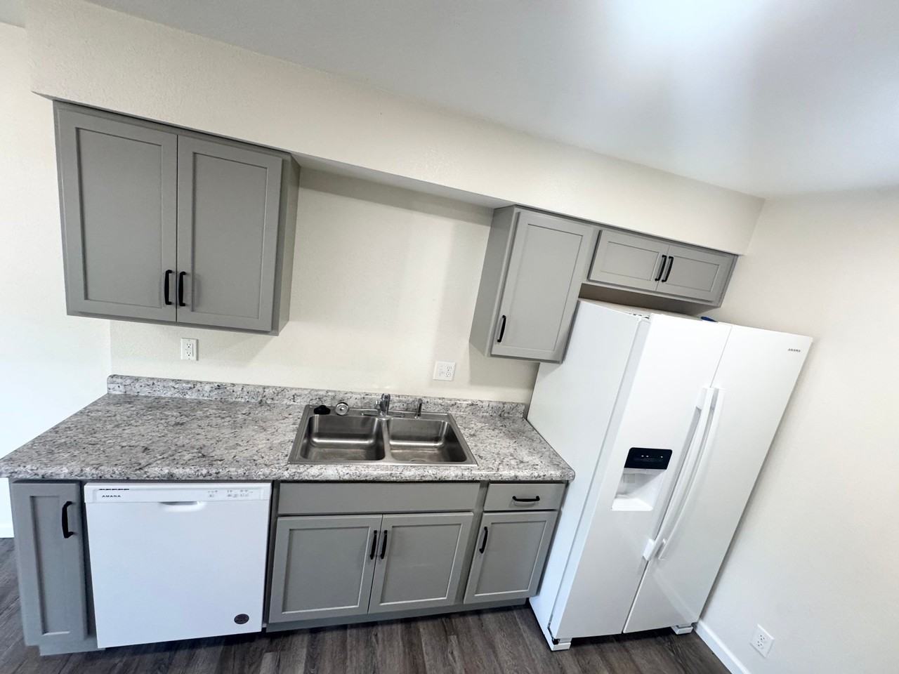 106 Villa Dr #106 - Photo 4 of 11