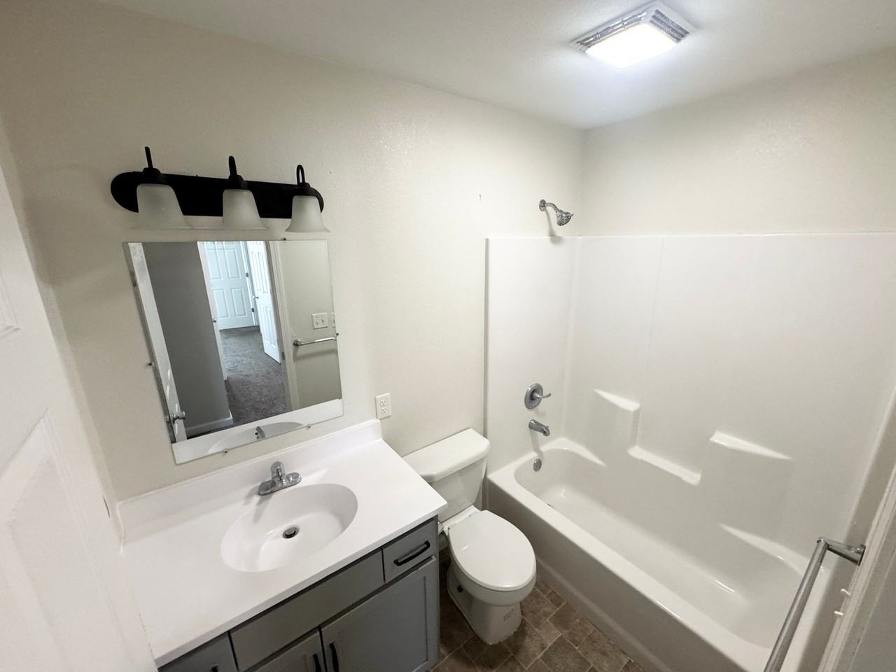 106 Villa Dr #106 - Photo 6 of 11