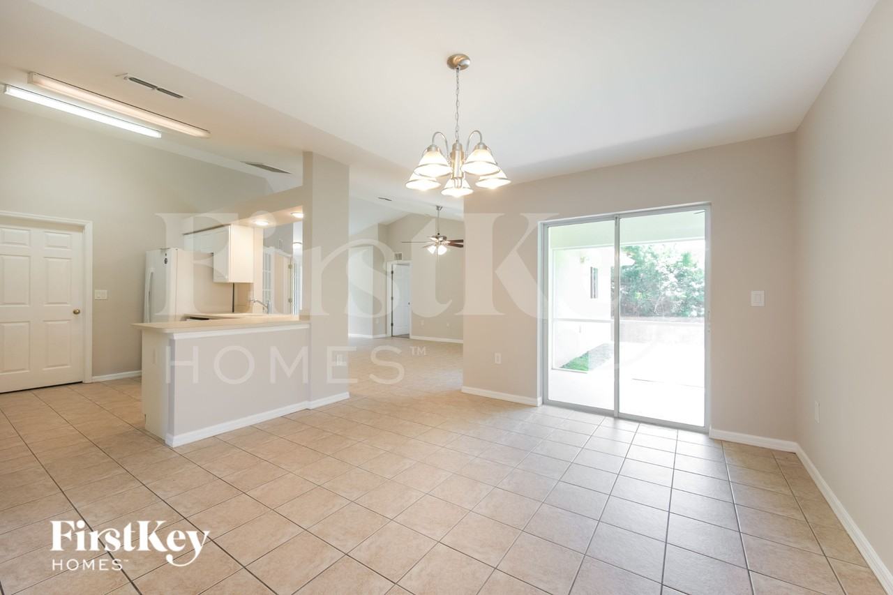 740 Nina Ave S - Photo 5 of 16