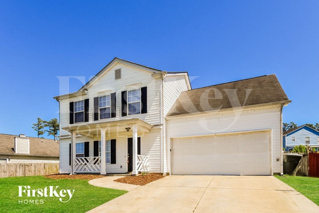 4303 Brecon Ln - Photo 2 of 15