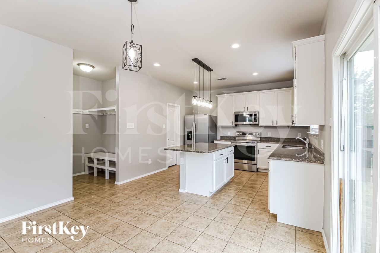 2209 Windsor Farms Dr - Photo 6 of 16