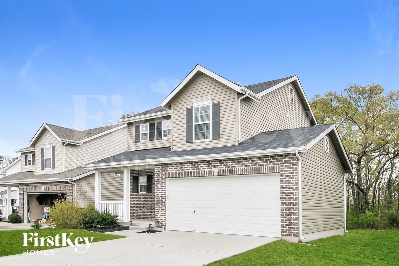 824 Cadbury Dr - Photo 3 of 16
