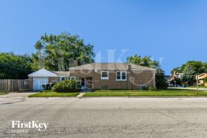 featured image of 9358 S Richmond Ave