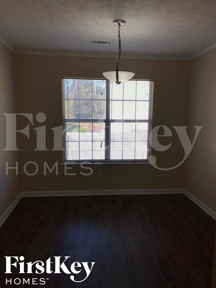 7185 E Village Ct - Photo 4 of 21